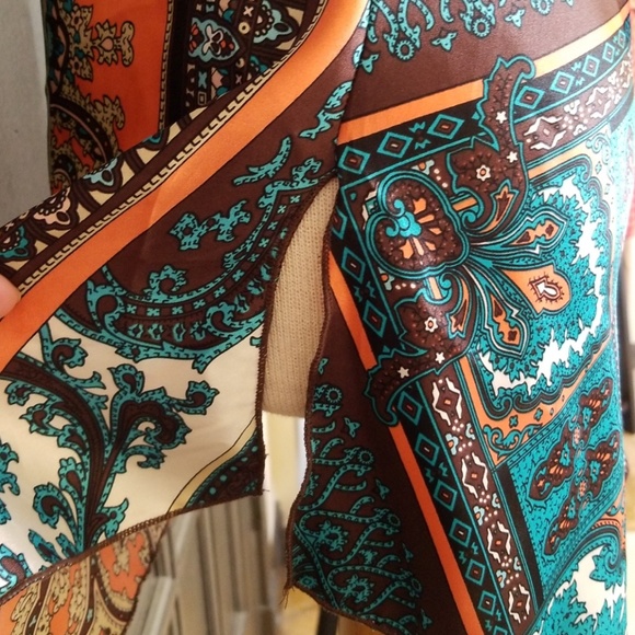 Hot Kiss Halter Top 💋 - Picture 7 of 8